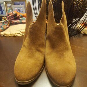 Suede boots